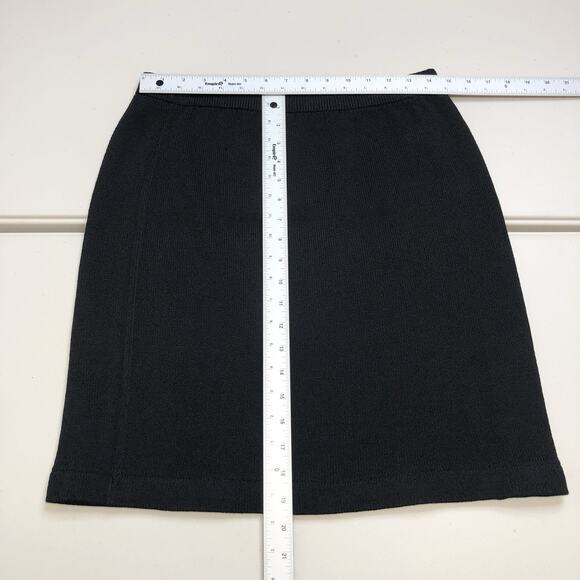 St. John Basics Santana Knit Marie Gray Size 8 Solid Black Classic Skirt - Picture 3 of 5